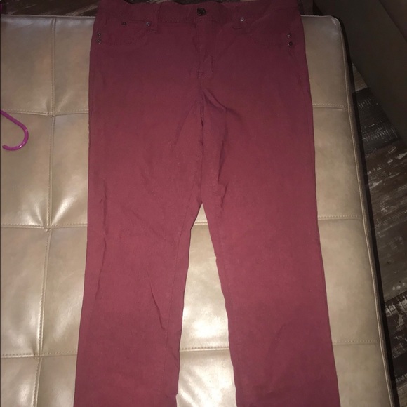 Rue 21 Red Skinny Jeans. - Picture 1 of 3